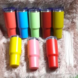 BEAUTIFUL TUMBLER CUP​